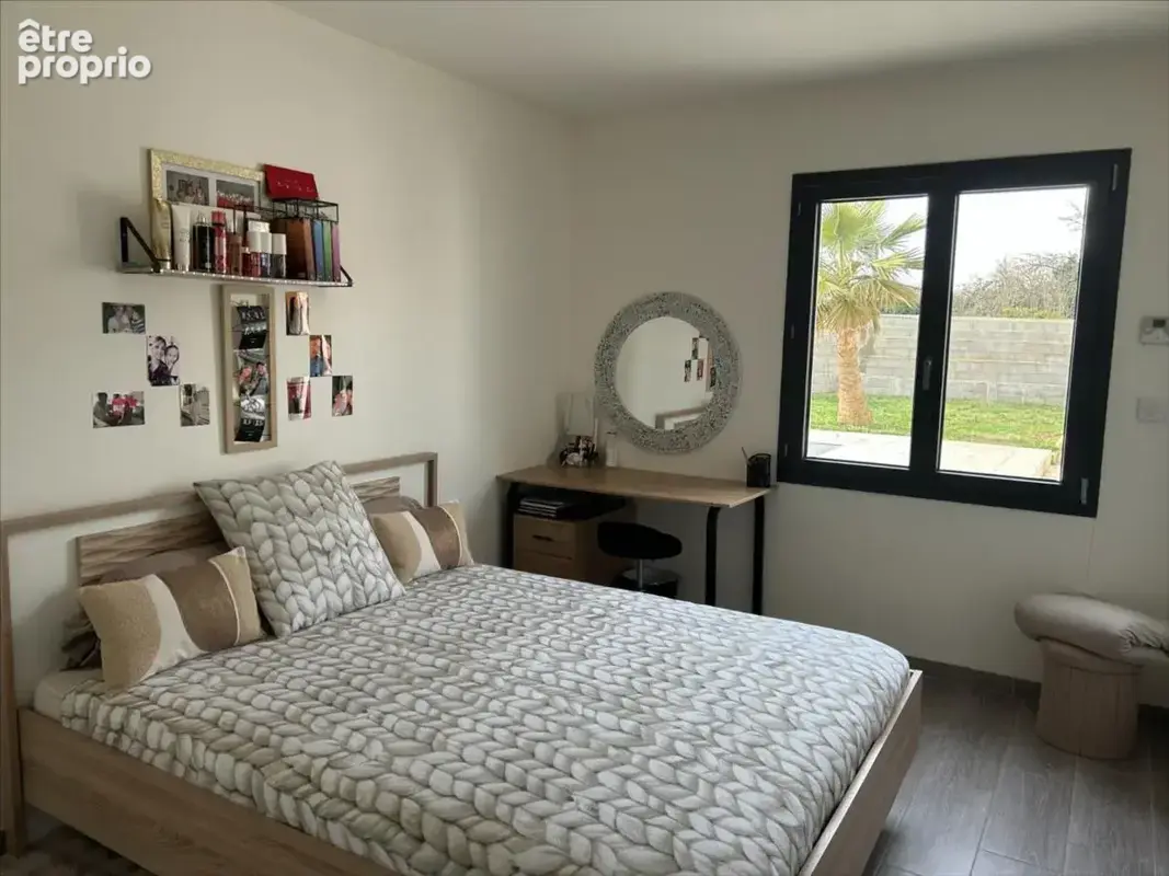 Maison 140 m² à Jaunay-Clan  - photo 6