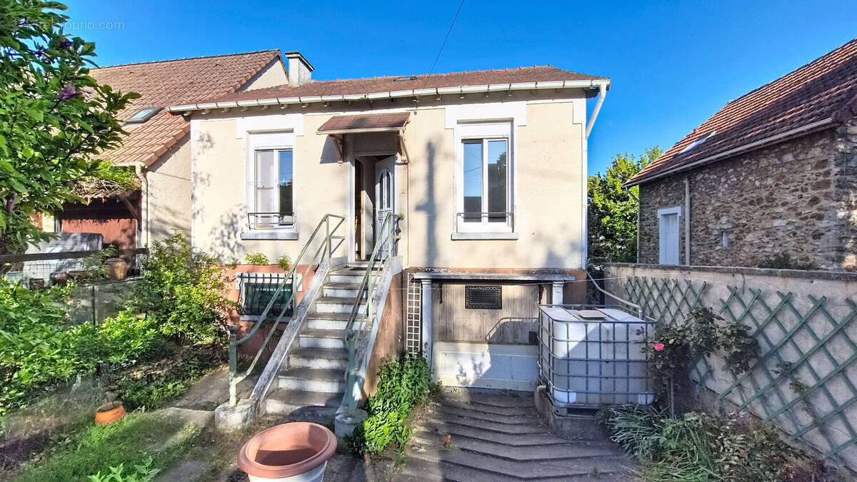 Maison à MONTGERON