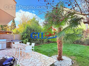 Maison à SAVIGNY-LE-TEMPLE