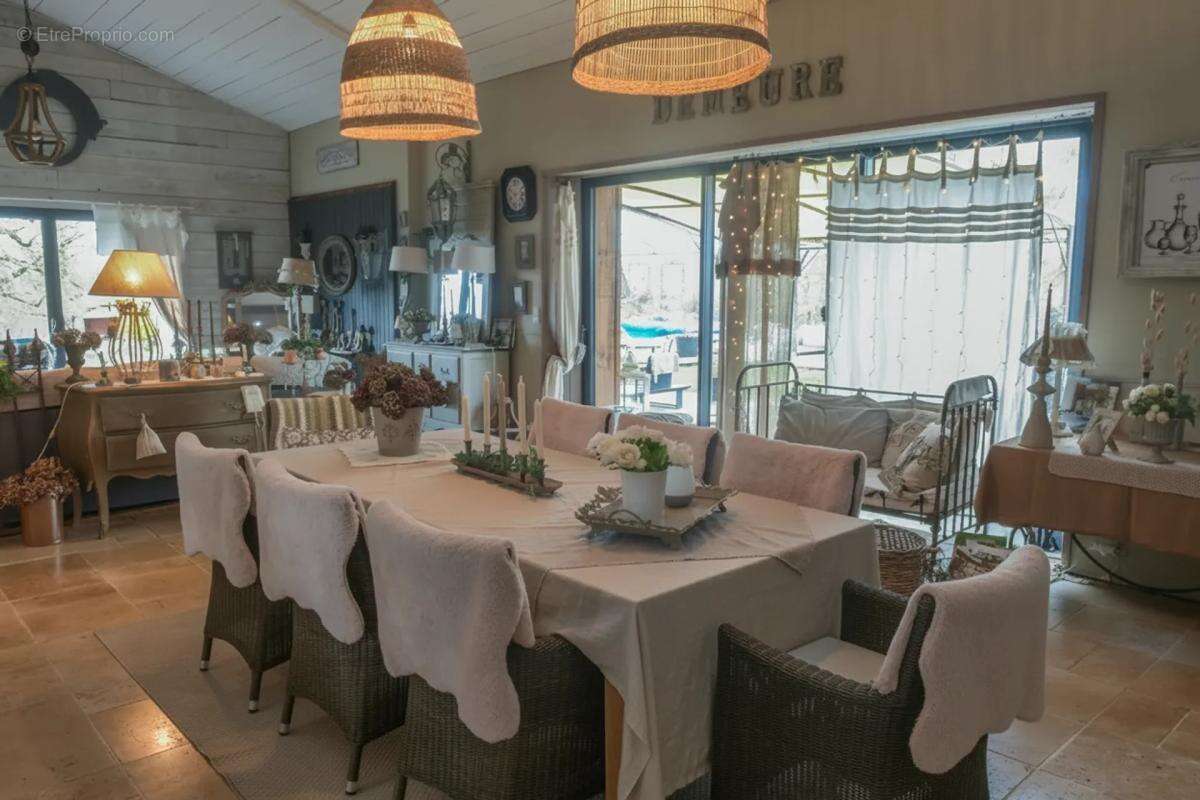 Maison à SAUVETERRE-DE-GUYENNE