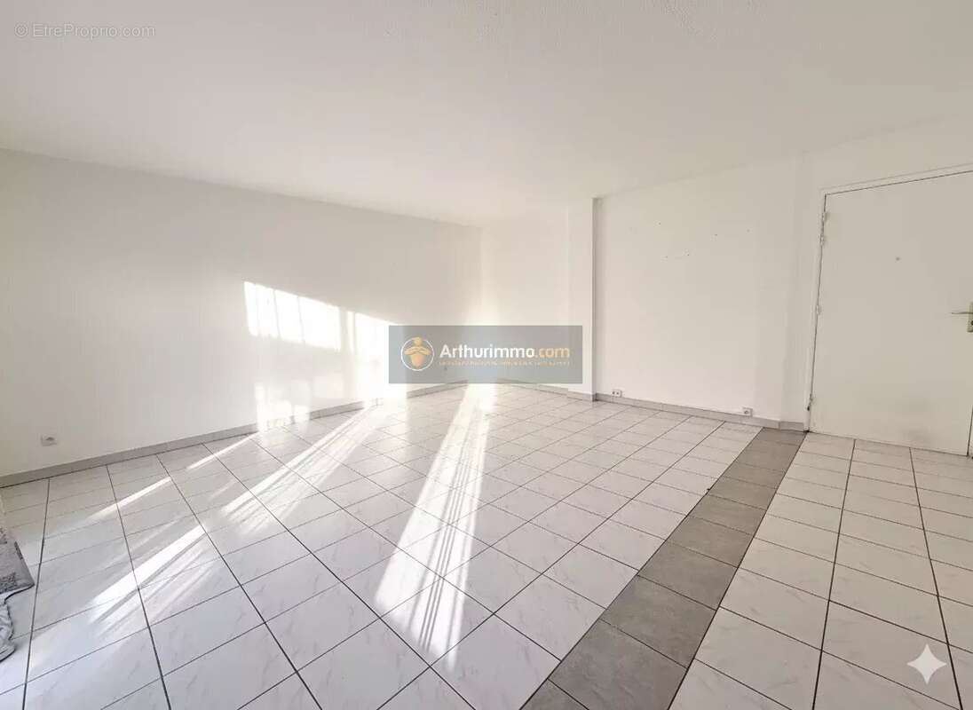 Appartement à SAINT-RAPHAEL