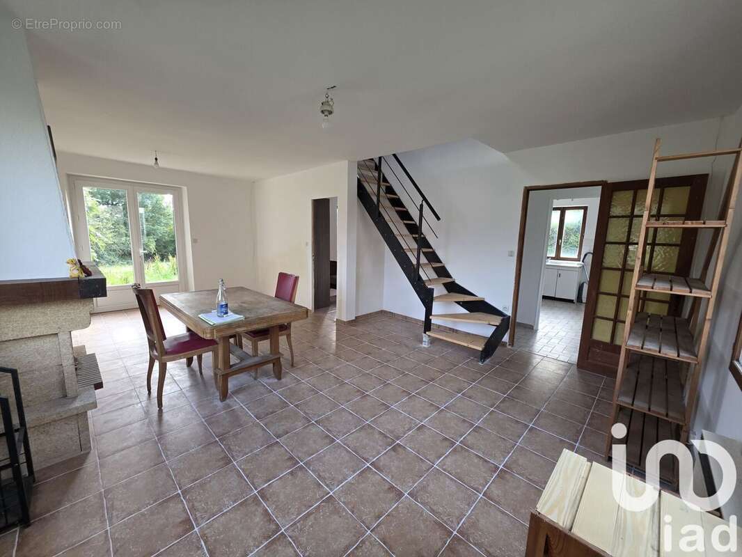 Maison 75 m² à Andryes  - photo 3