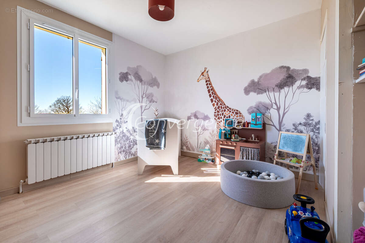 Maison à MAGNAC-BOURG