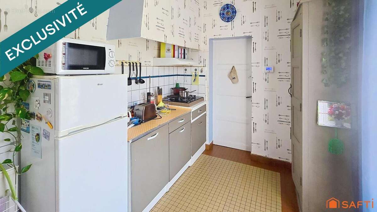 Maison 68 m² à Sauveterre-La-Lemance  - photo 6