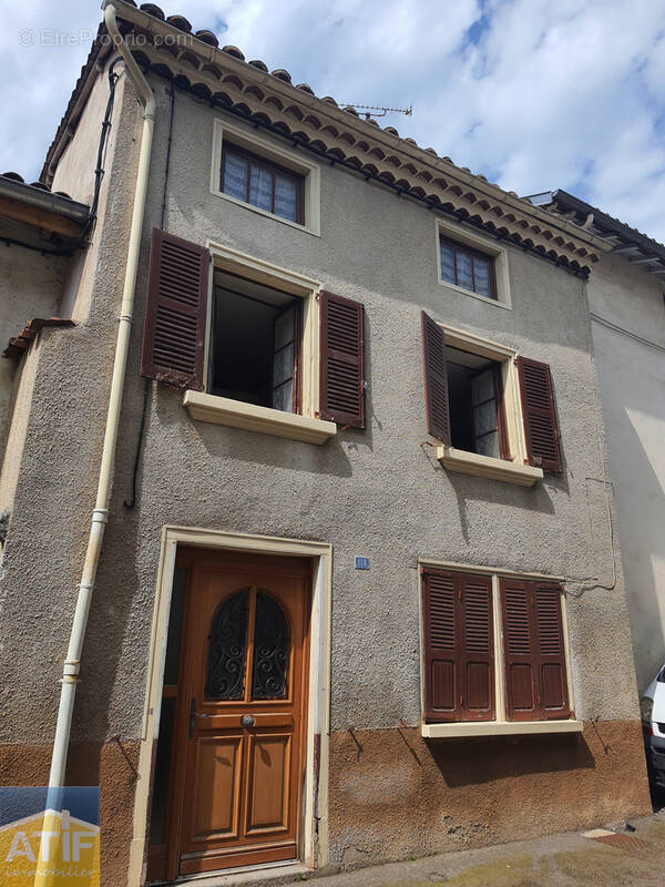 Maison à SAINT-GERMAIN-LAVAL