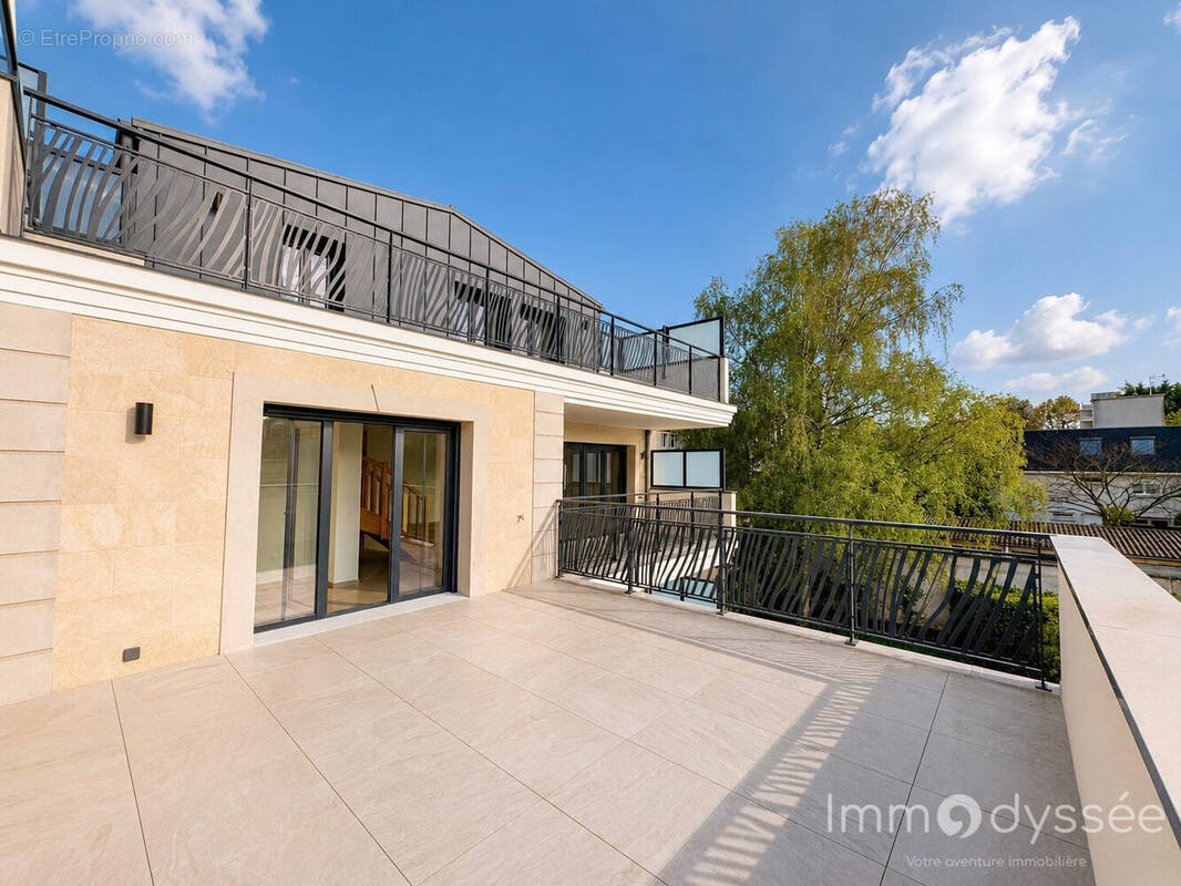 Appartement à LE PERREUX-SUR-MARNE