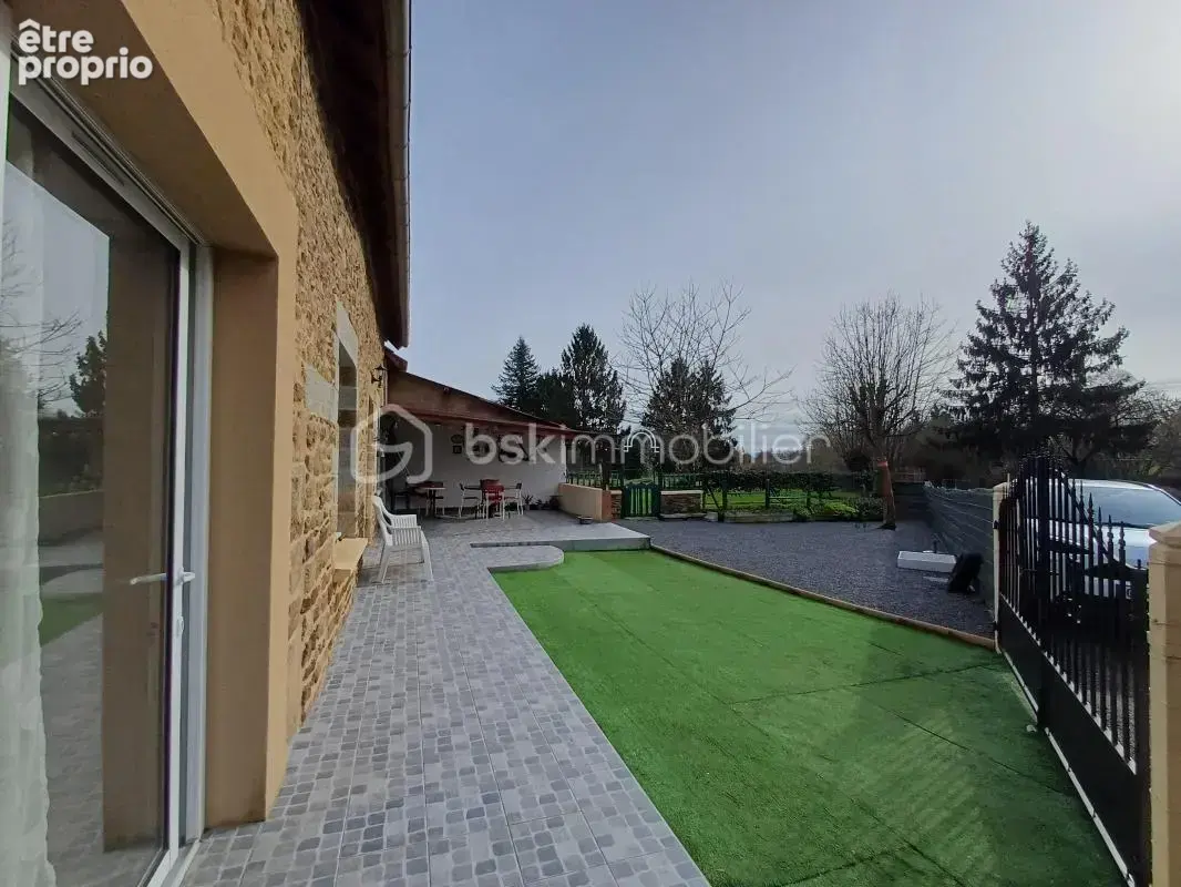 Maison familiale - au calme, espace et potentiel : 4 chambres possibles, terrasse plein sud, proximité commerces et ecoles - photo 2