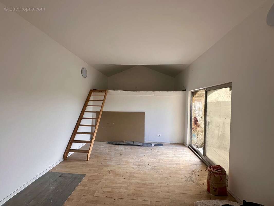 Maison de plain-pied avec studio, grange et vue campagne - photo 10
