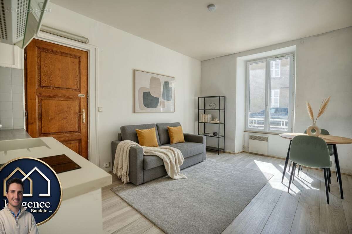Appartement à MONDONVILLE-SAINT-JEAN