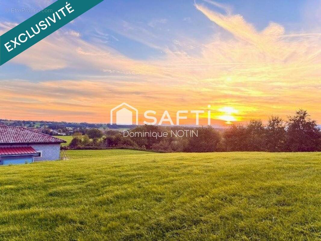 Photo 1 - Maison à SAINT-ETIENNE-SUR-CHALARONNE