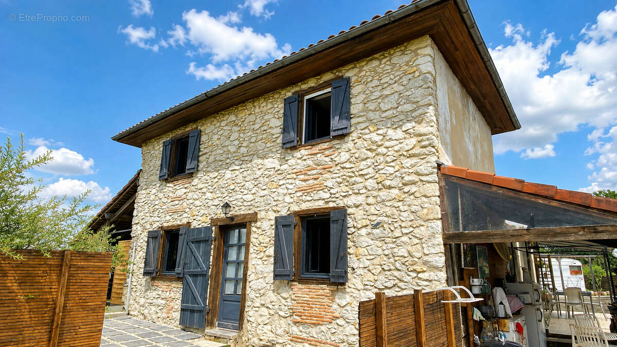 Certaines maisons séduisent par leurs prestations. Celle-ci touche avant tout par son âme. - photo 2