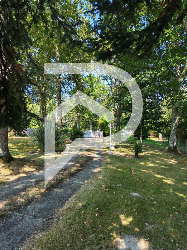 Maison à BRETAGNE-DE-MARSAN