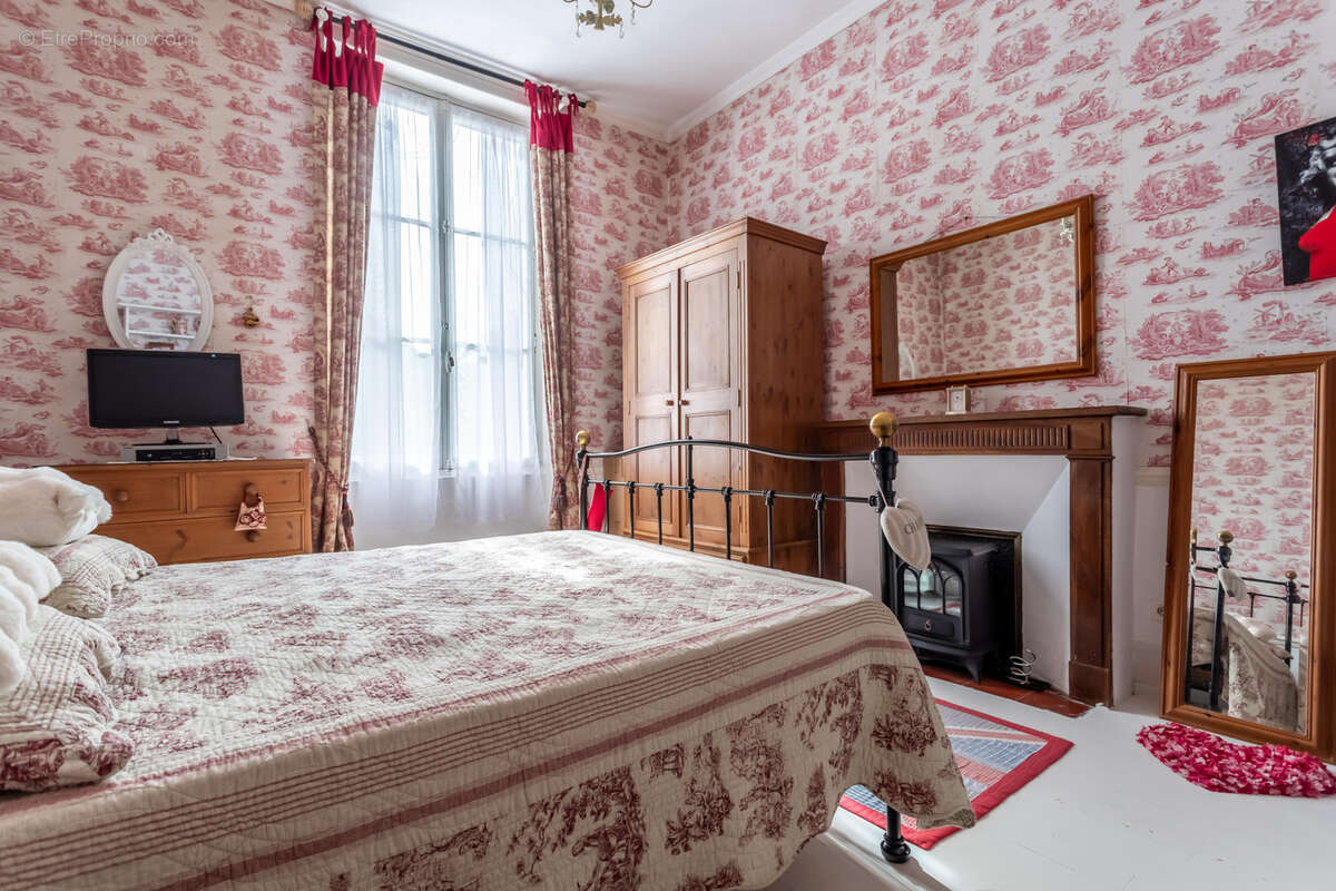Maison à PUY-L'EVEQUE