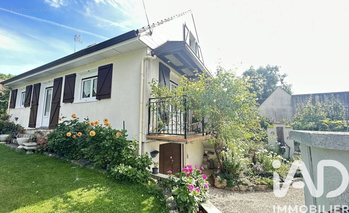 Photo 1 - Maison à MONTIGNY-SUR-LOING