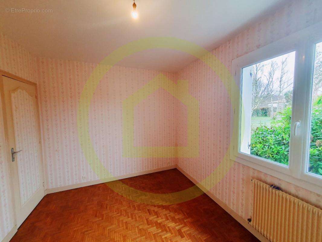 Maison à SAINT-SULPICE-ET-CAMEYRAC