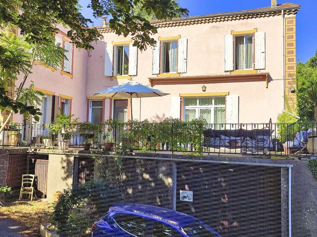 Maison à MOLIERES-SUR-CEZE