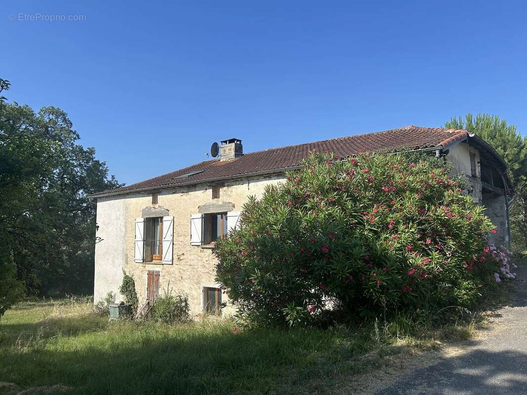 Maison à BOUDOU