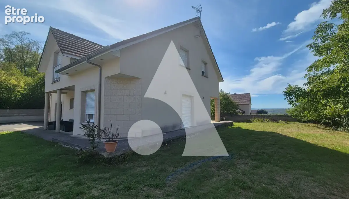 Maison Neufchâteau  5 chambres année 2010 - photo 3