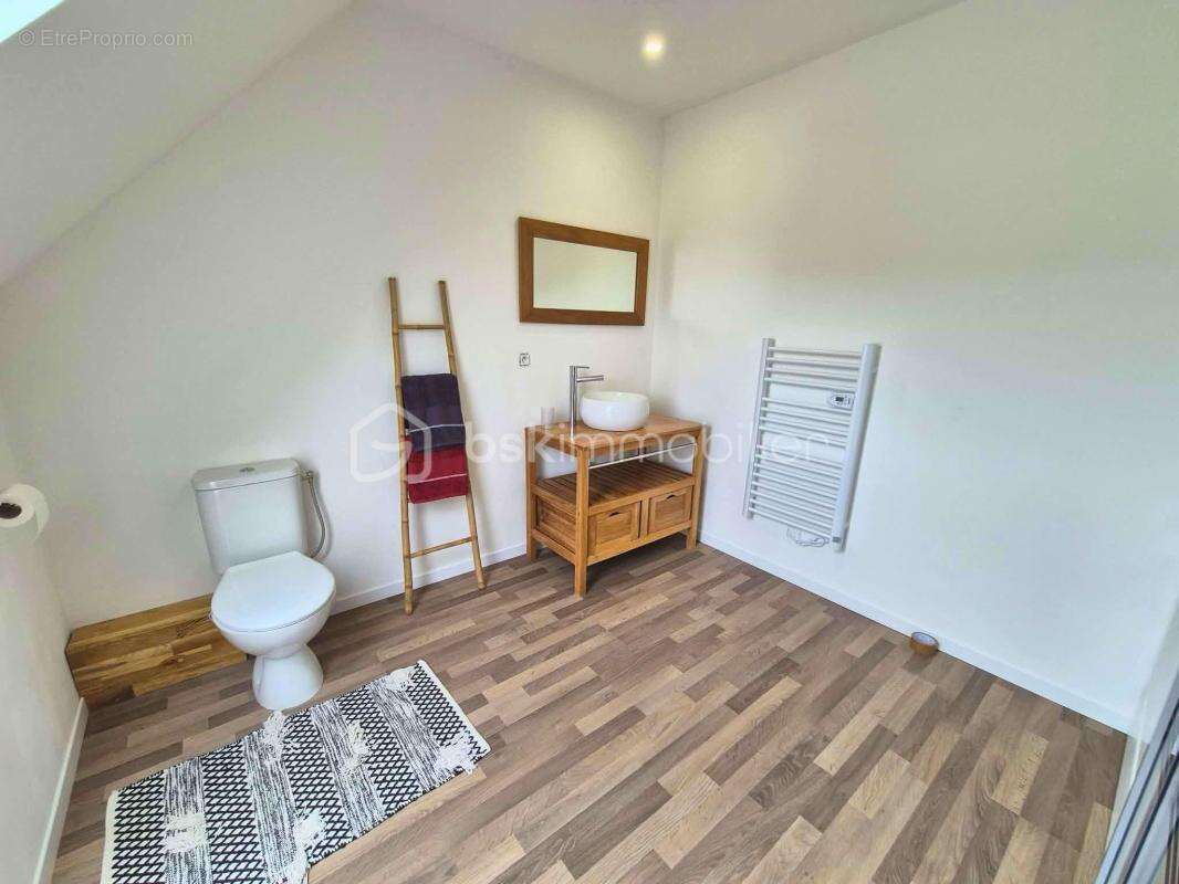 Exclusivité Maison contemporaine de 2018 – 154 m² – DPE A – Plain pied et Suite parentale – Terrain 1 139 m² – Garage - photo 20