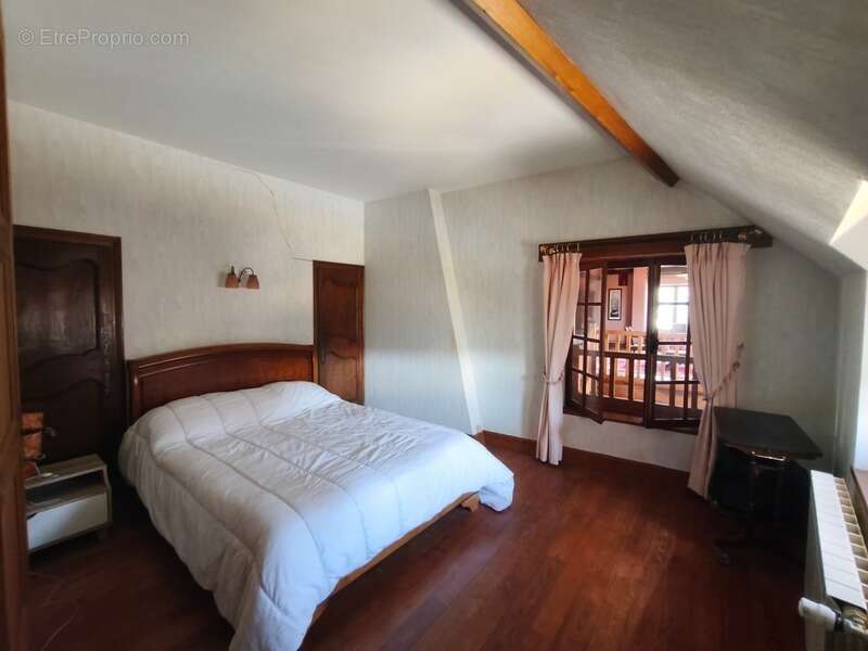 Maison à vendre 7 pièces 234 m² LE BOURG D'HEM (23) Lac pêche gîte 2 Maisons 1 Grange 1 Garage 1 terrain - photo 11