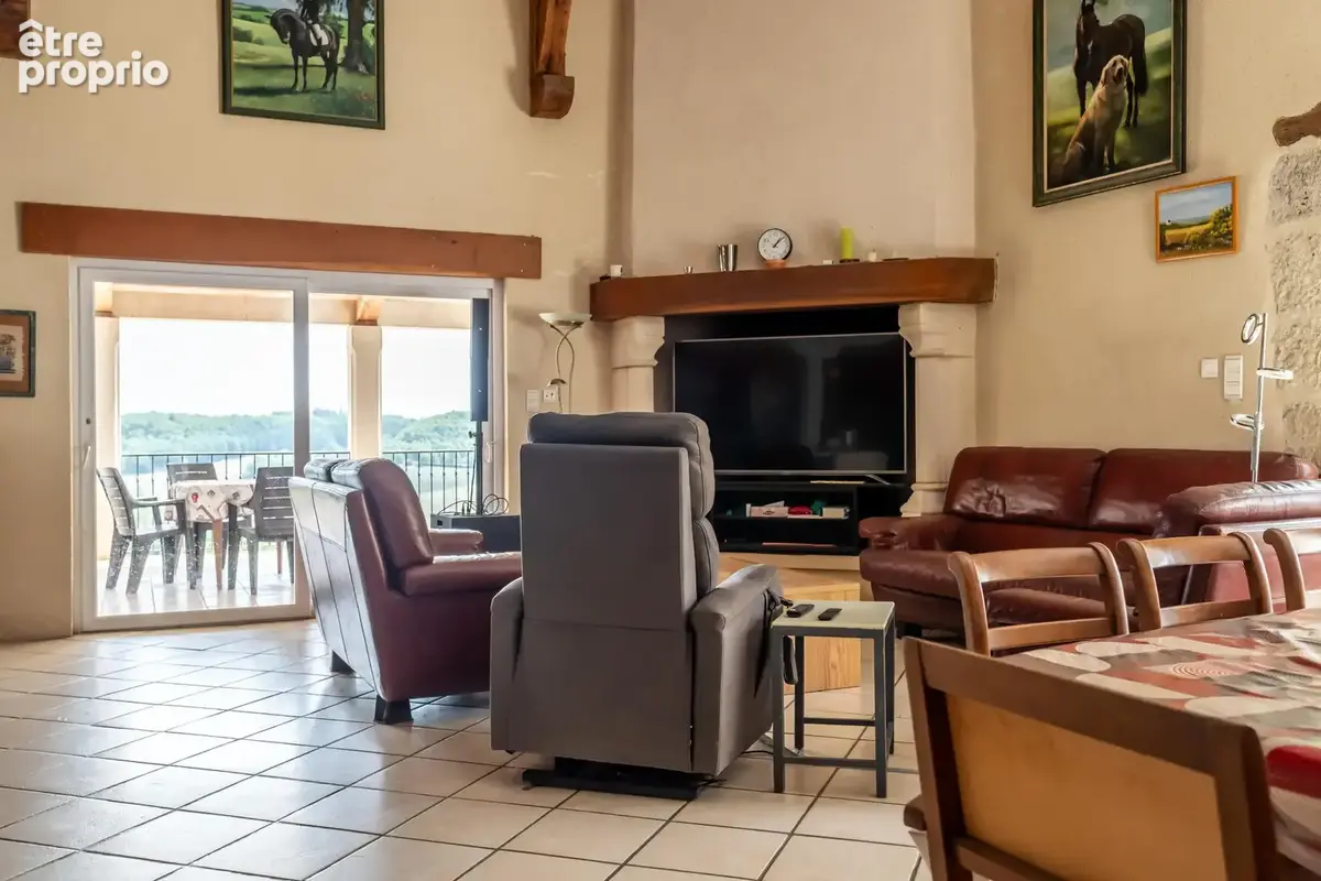 Maison de campagne avec piscine et dépendances - photo 7