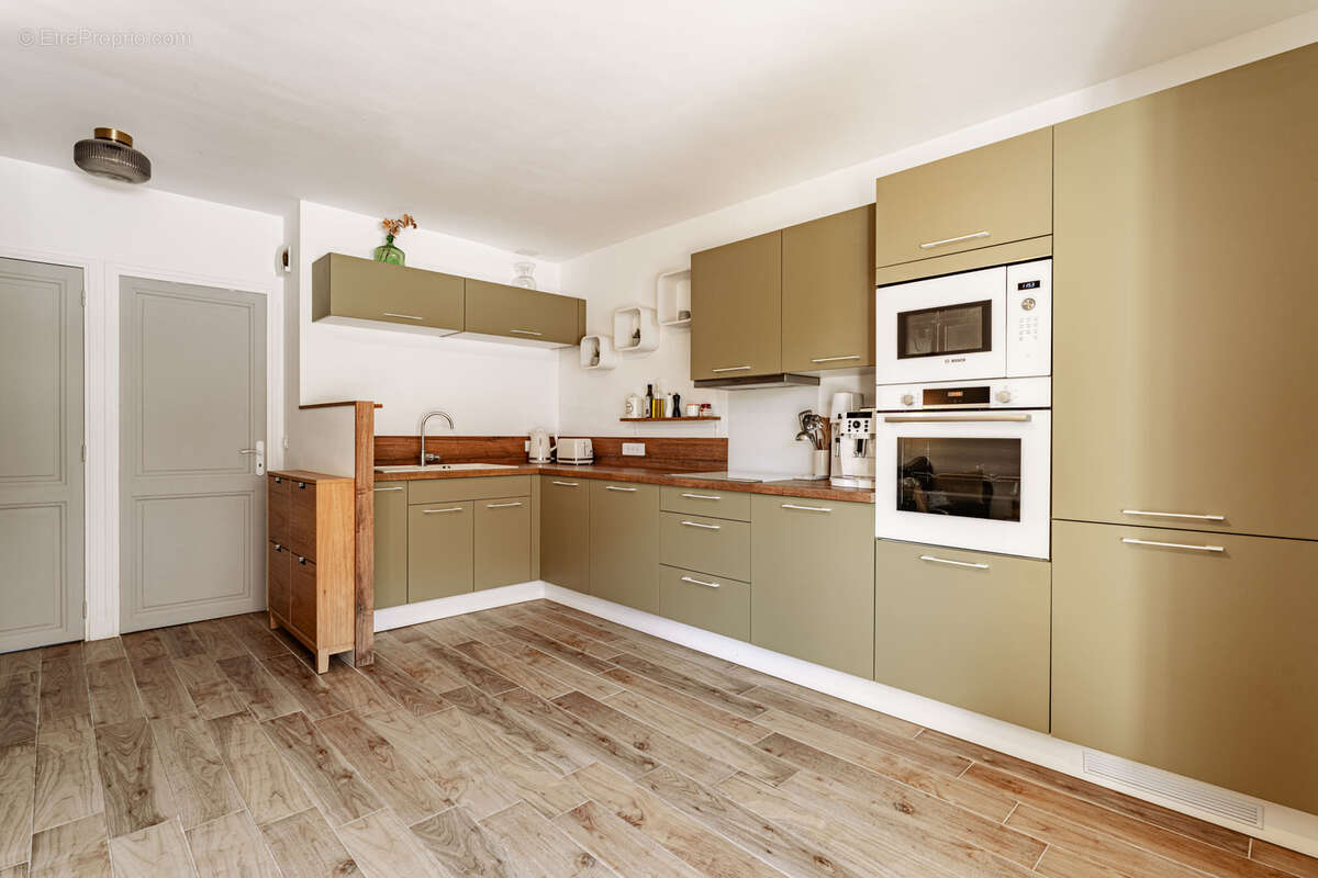 Appartement à CARQUEIRANNE