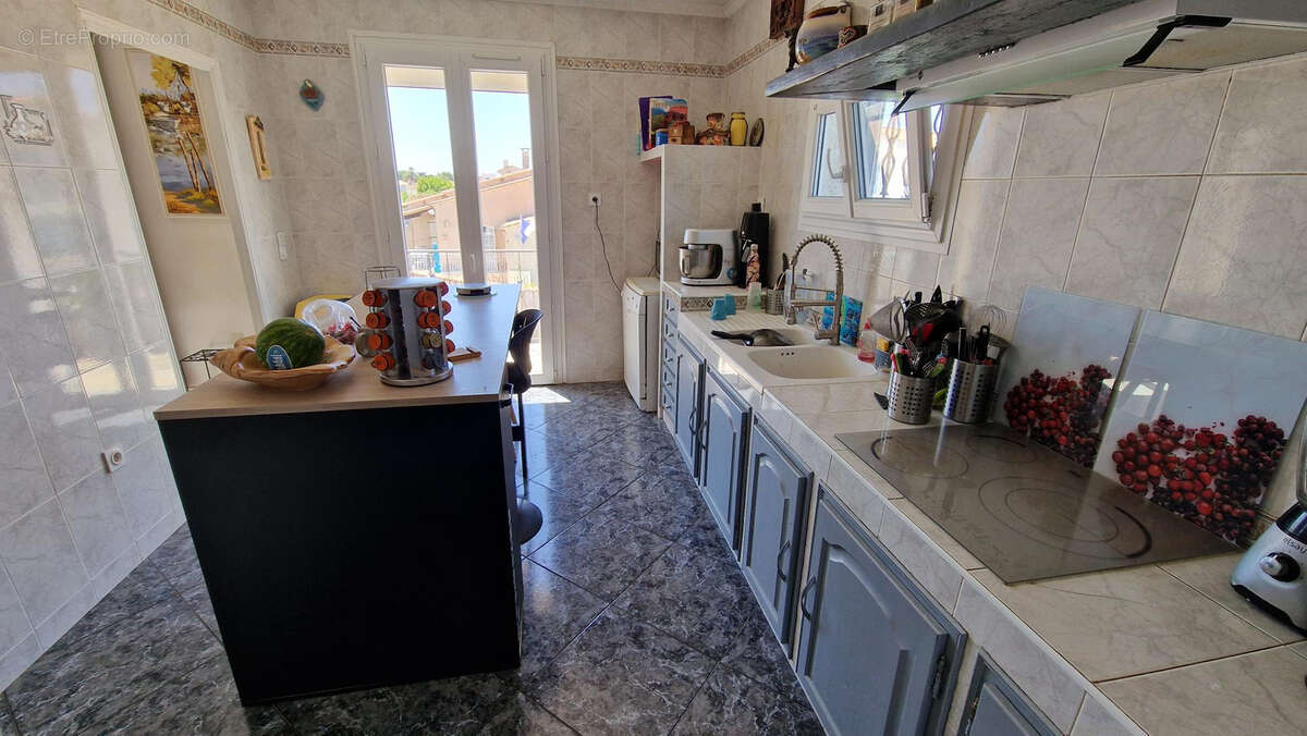 Maison à MAUGUIO