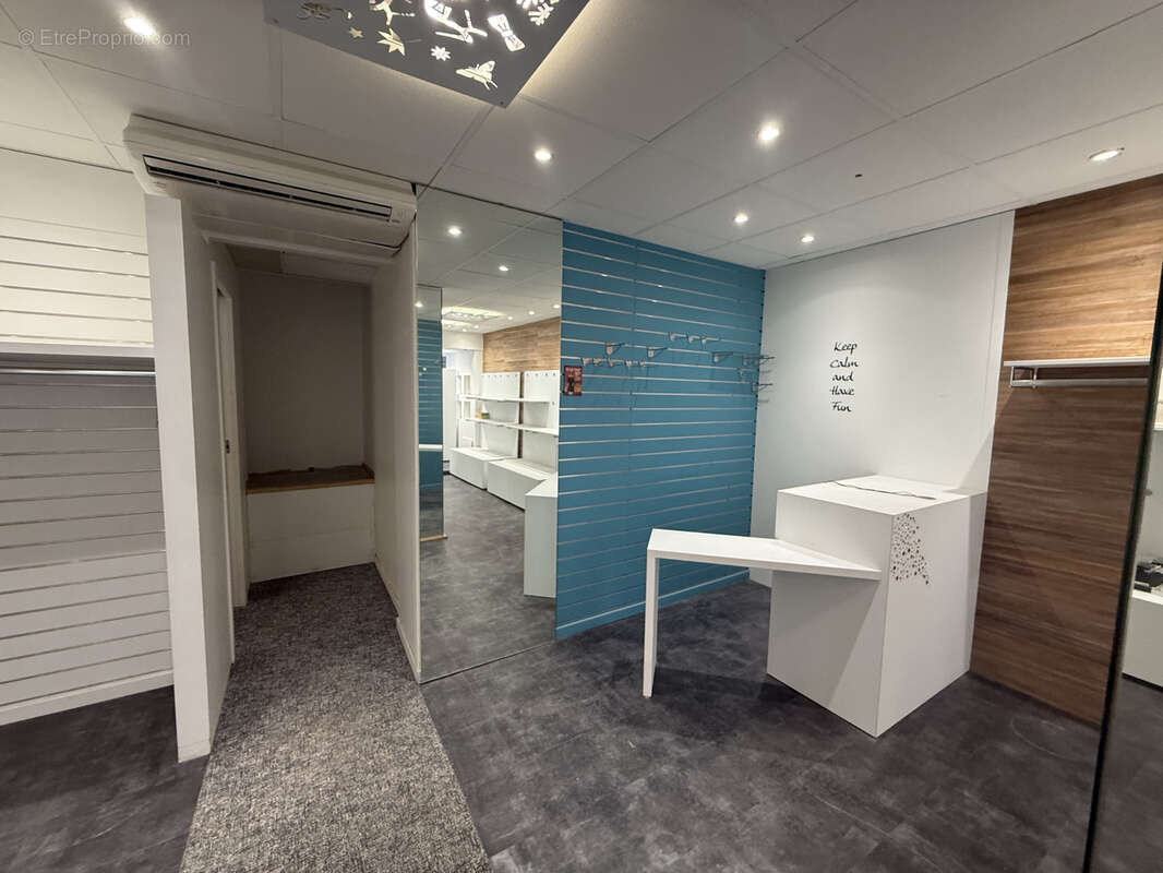 Commerce à MOUTIERS