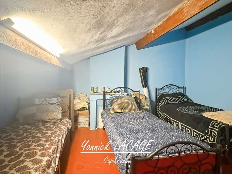 Commerce à MARSEILLE-8E