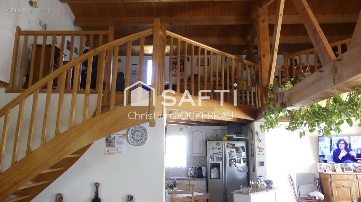 Photo 6 - Maison à LE PERRIER