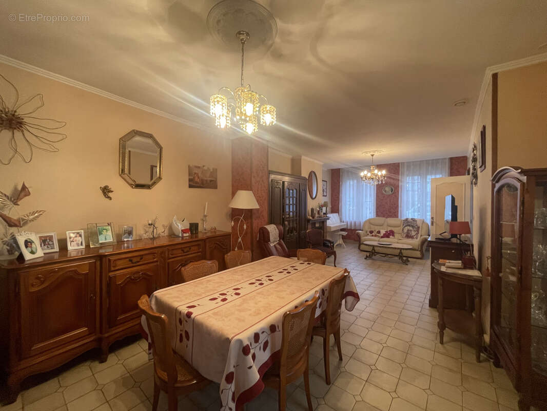 Maison à PONT-DE-METZ