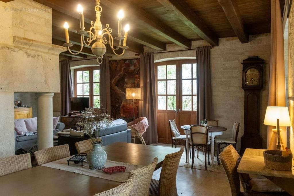 Maison à BAGAT-EN-QUERCY