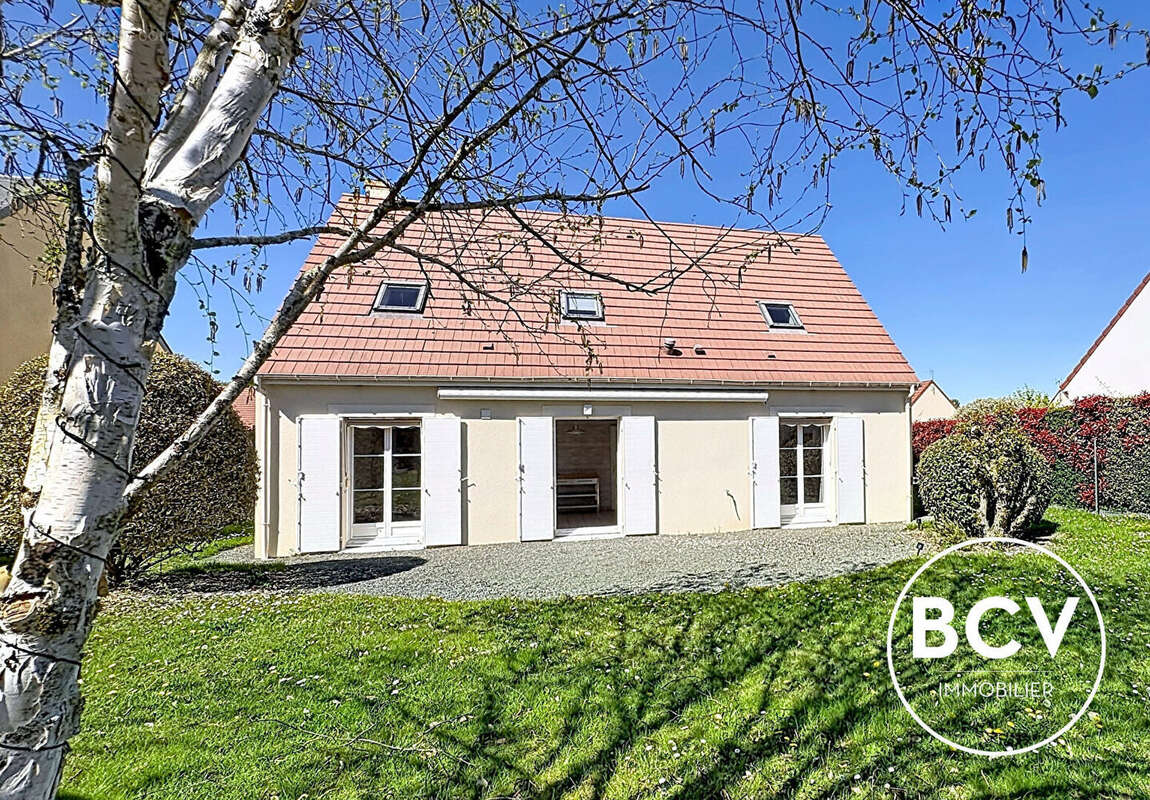 Maison à LE COUDRAY