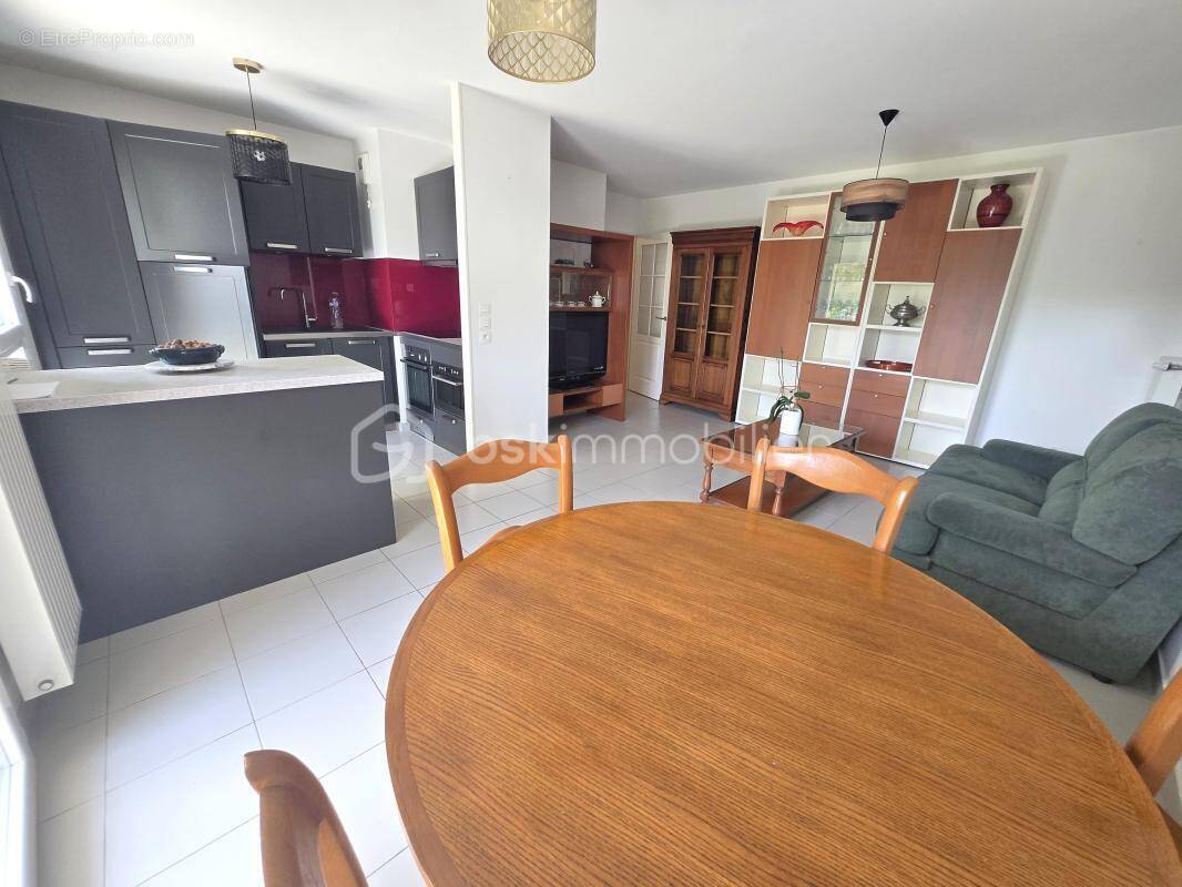 Appartement à VEZIN-LE-COQUET