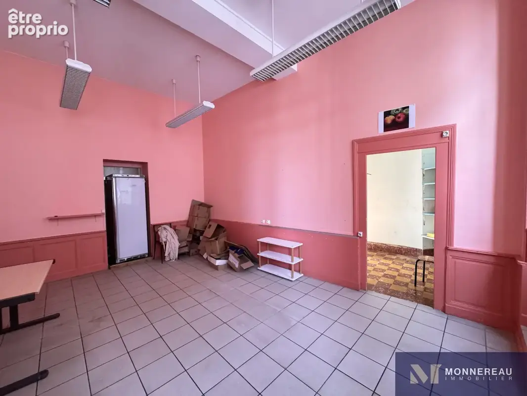 Batisse remarquable au centre ville - photo 8