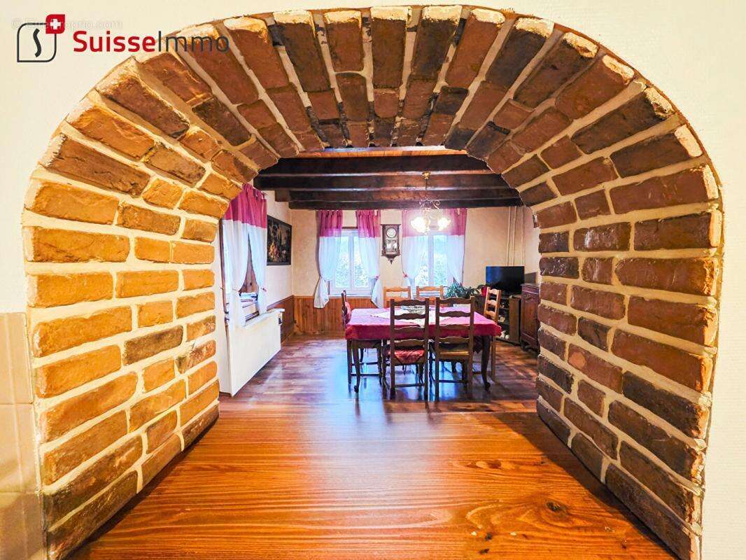 Maison à PLANCHER-BAS