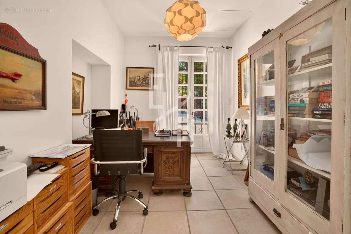 Maison à MOUGINS