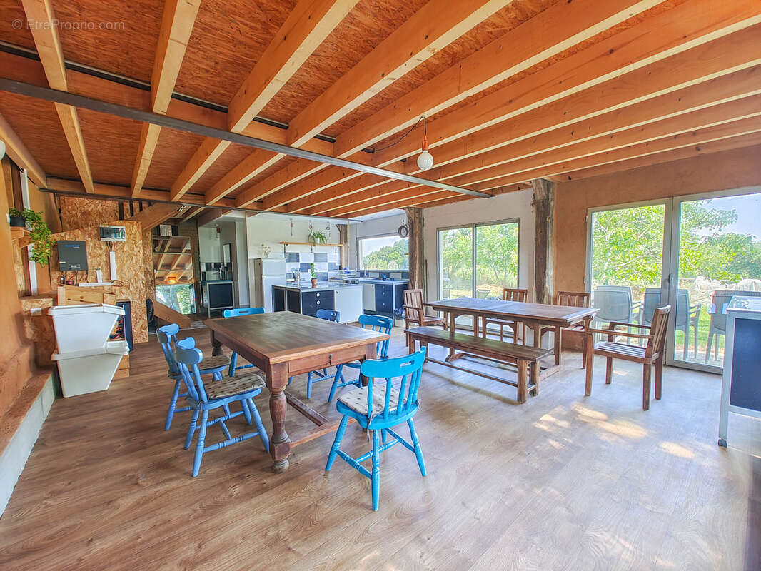 Maison à TERREBASSE