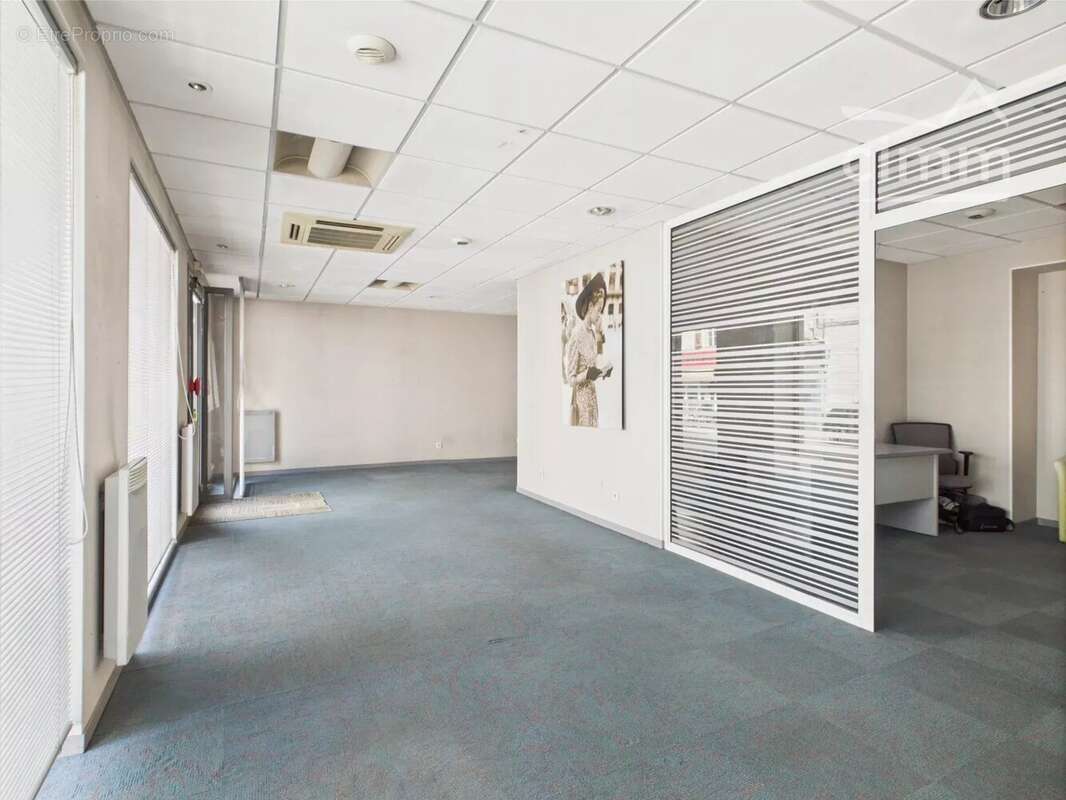 Commerce à SAINT-MARTIN-D&#039;HERES