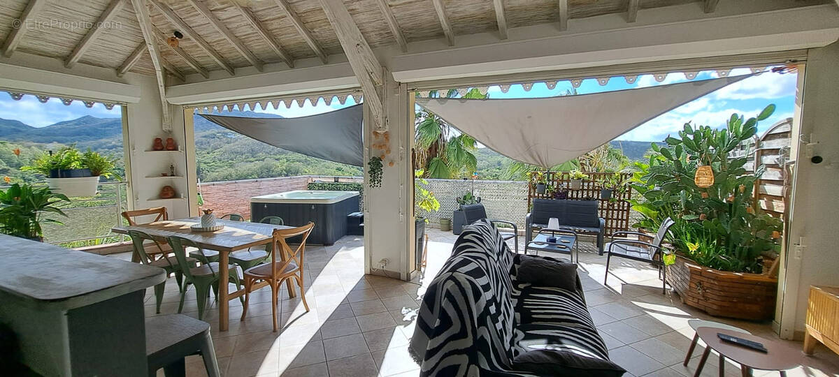 Appartement à LES TROIS-ILETS