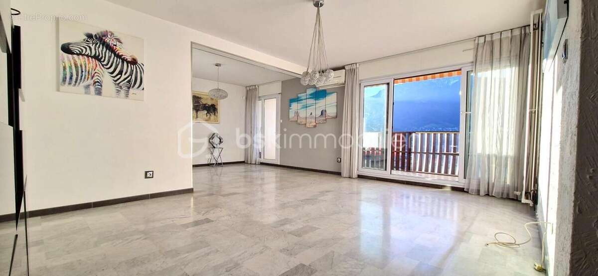 T4/ T3 - 17ème Etage - Vue Montagnes et Grenoble - Climatisé - photo 3