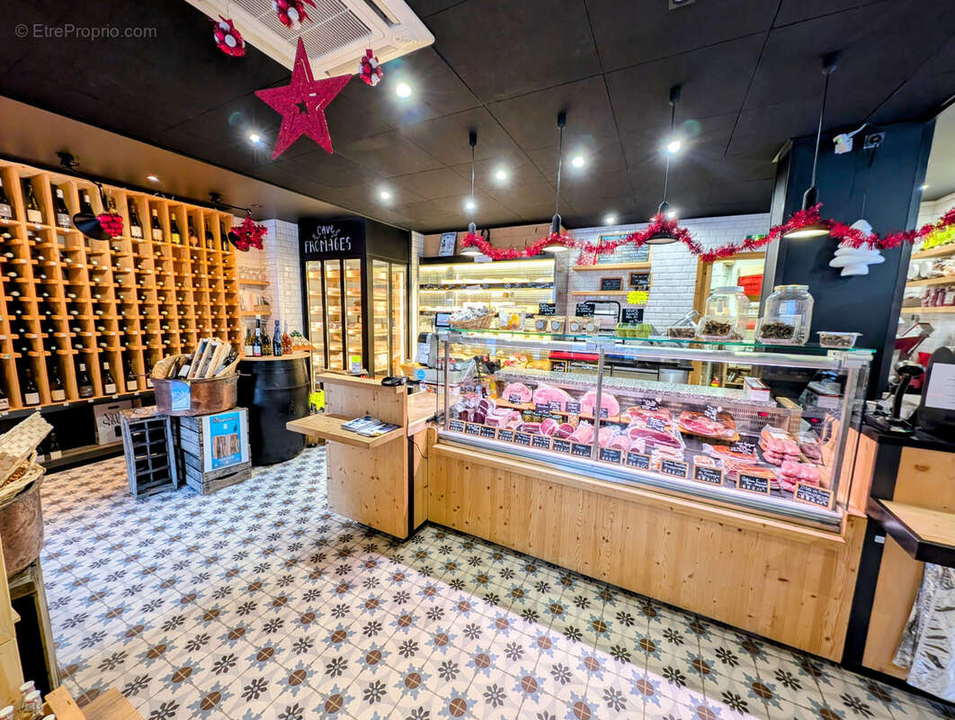 Commerce à LA CLUSAZ