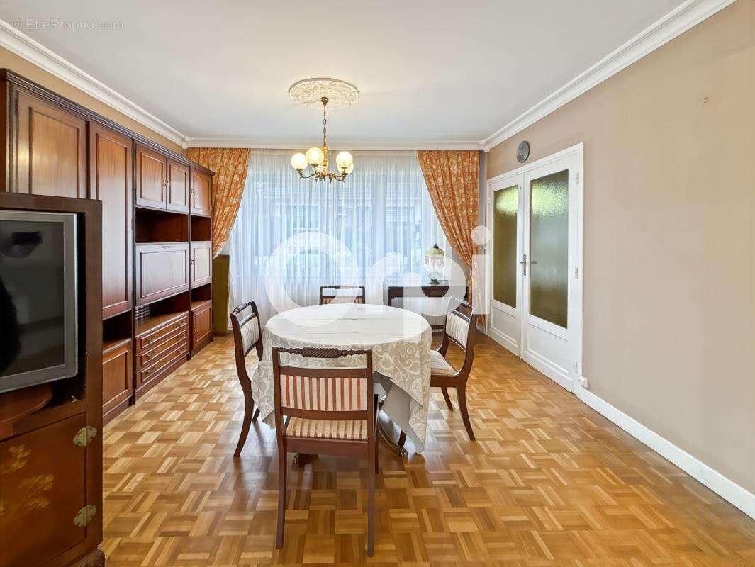 Maison à SAINT-MARTIN-BOULOGNE