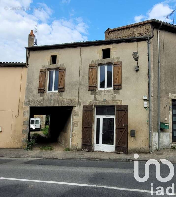 Photo 2 - Maison à GENCAY