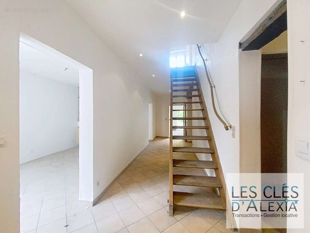 Maison à CHASSE-SUR-RHONE