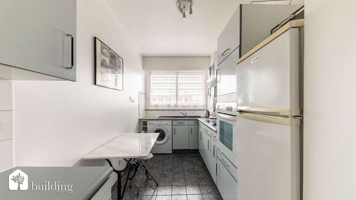 Appartement à COURBEVOIE