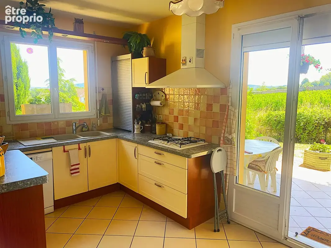 Maison 6 pièces 156 m² à vendre à Morance (69480) - photo 8