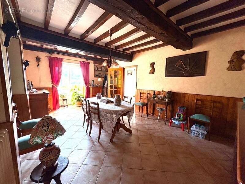 Maison à CARANTILLY