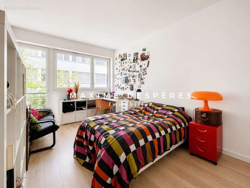 Appartement à NEUILLY-SUR-SEINE