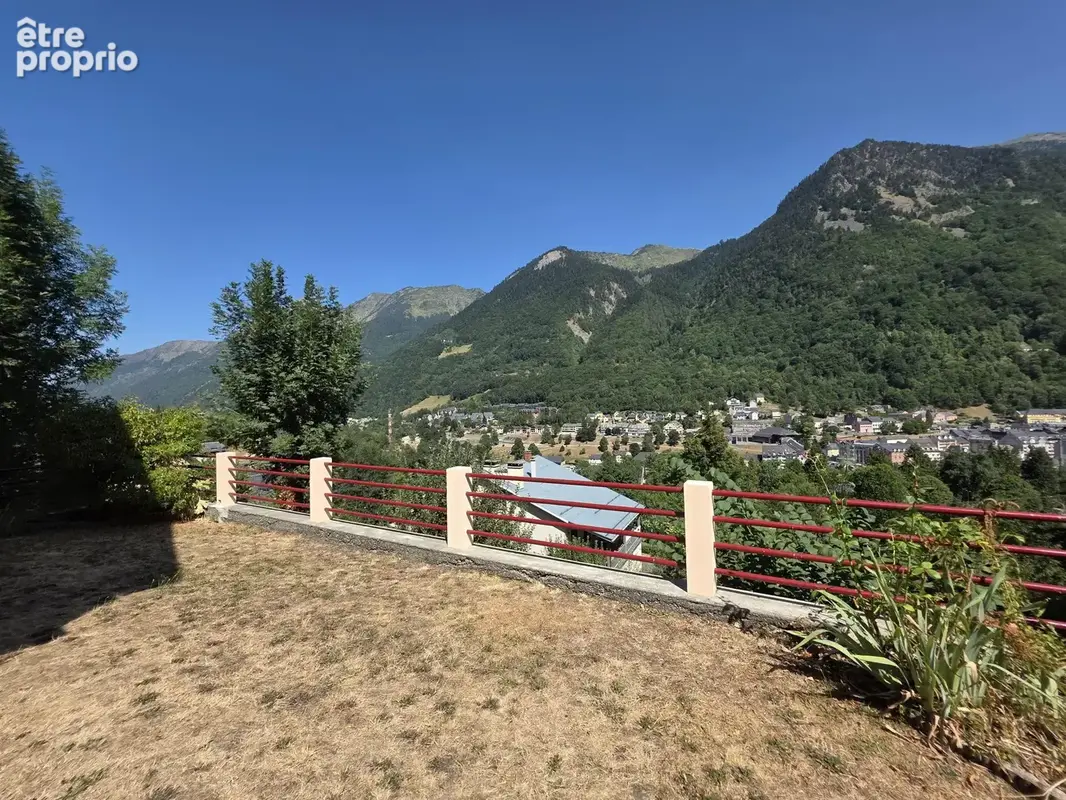 CAUTERETS   Appartement T3 de 54 m2   Balcon - Jardin et parking communs   Vendu meublé - photo 7